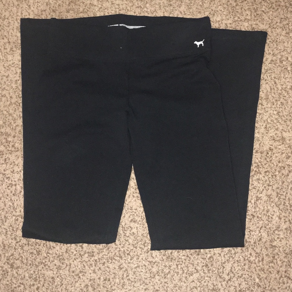 NWOT Victoria’s Secret Yoga pants sz M